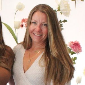 Meet your Posher, Stefania